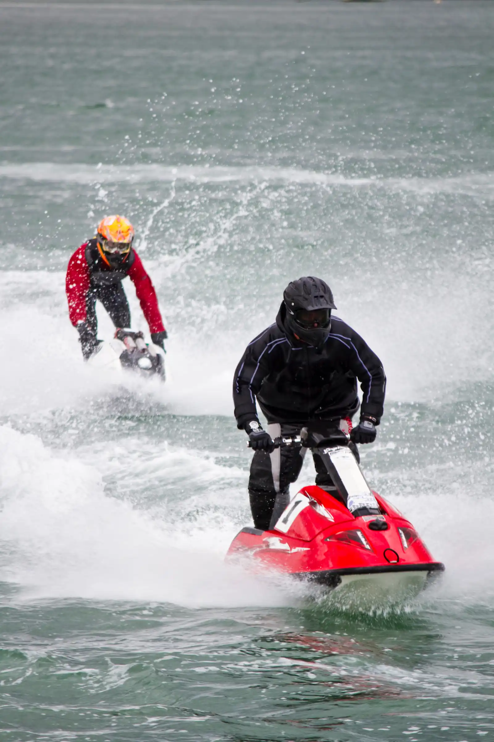 Dos motos de agua en Fuengirola | YachtPro Spain Dos motos de agua navegando en el mar de Fuengirola España con YachtPro Spain