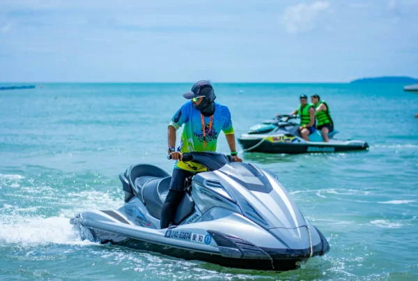 alquiler de motos de agua en Benalmádena experiencia en jetski con monitor