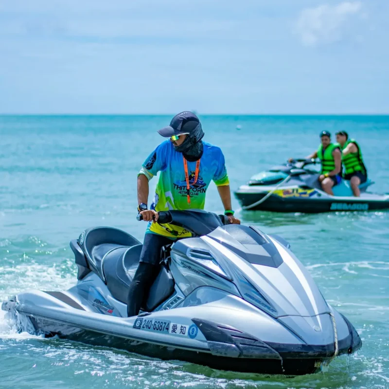 alquiler de motos de agua en Benalmádena experiencia en jetski con monitor